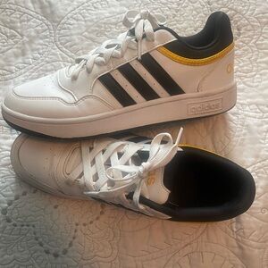 Adidas White and Black Classic Sneakers Size 7